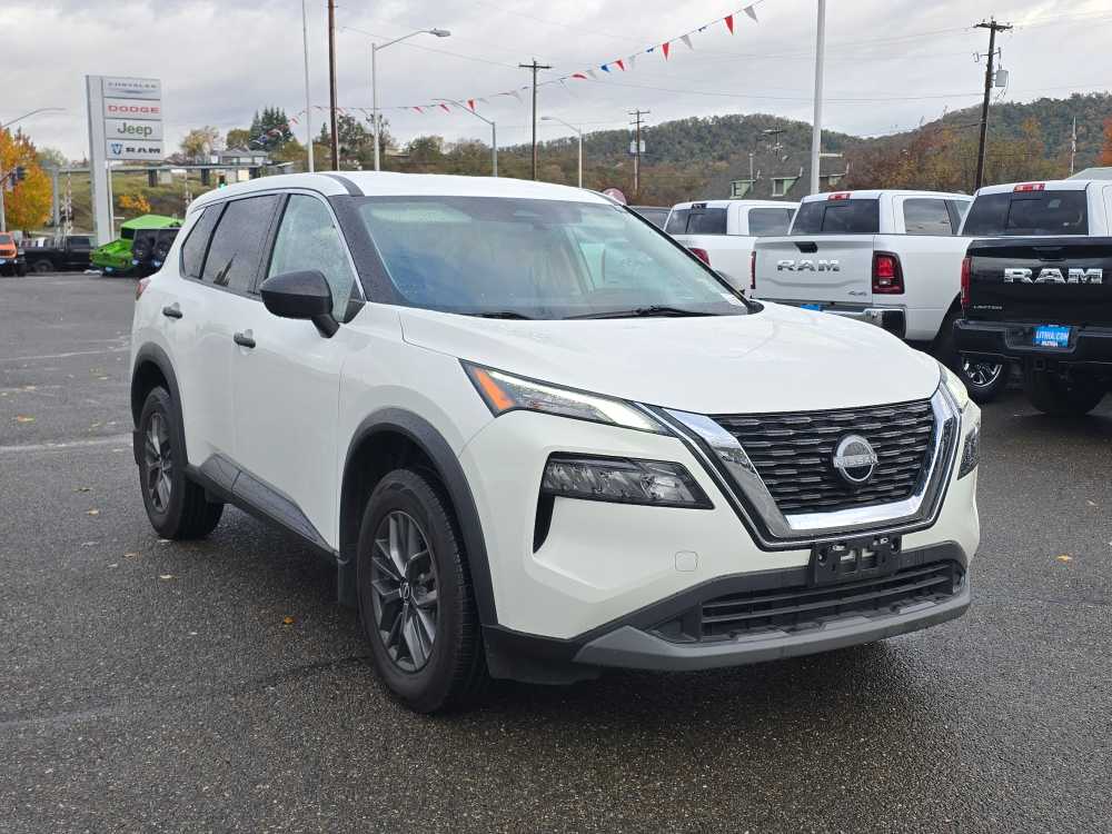 2022 Nissan Rogue S photo 4