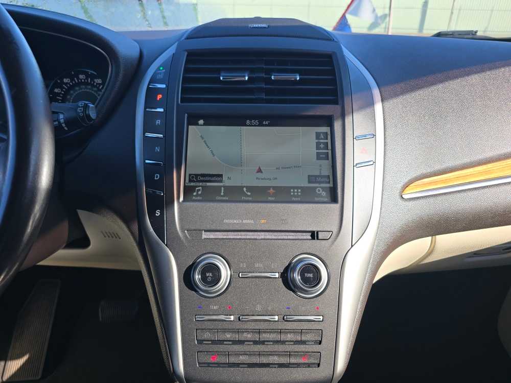 Thumbnail: 2016 Lincoln MKC - 12