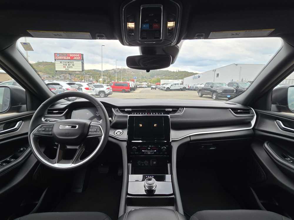 Thumbnail: 2024 Jeep Grand Cherokee L - 15