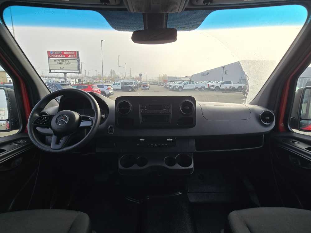 Thumbnail: 2021 Mercedes-Benz Sprinter - 15