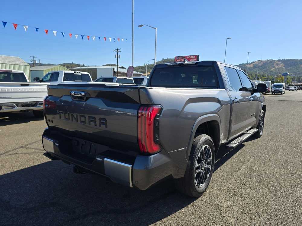 2023 Toyota Tundra Limited photo 3