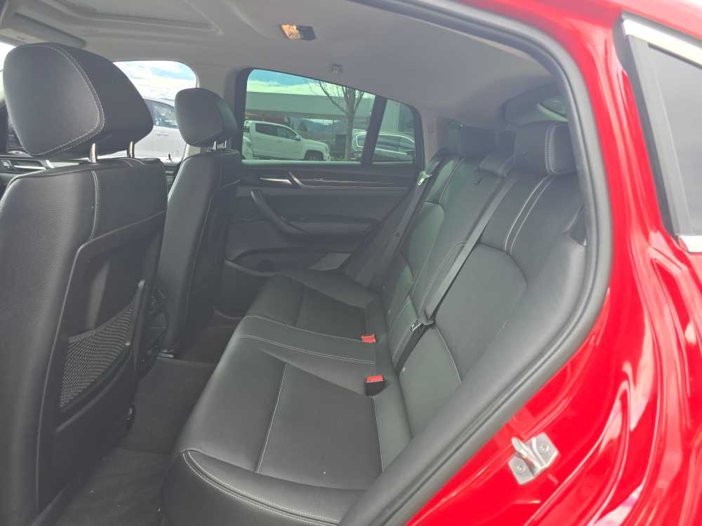 Thumbnail: 2016 BMW X4 - 16