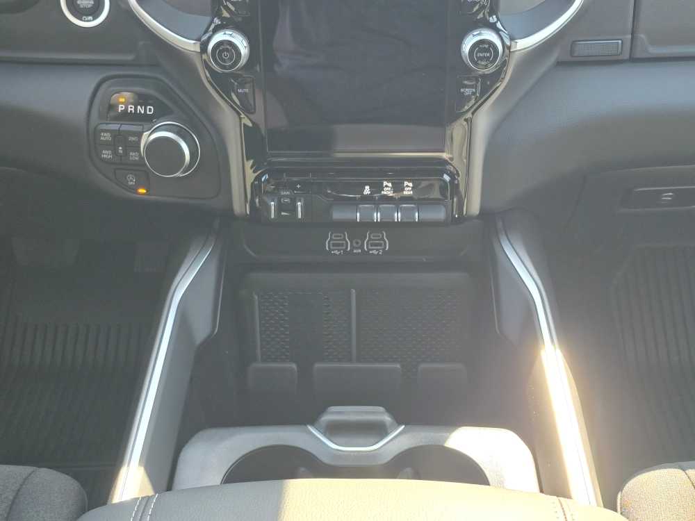 Thumbnail: 2026 RAM 1500 - 13
