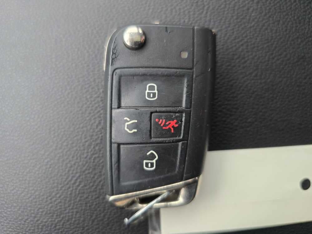 Thumbnail: 2018 Volkswagen Golf - 21