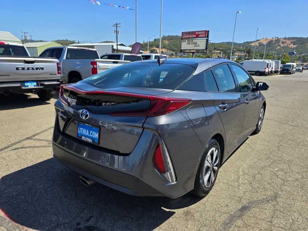 Thumbnail: 2018 Toyota Prius Prime - 5