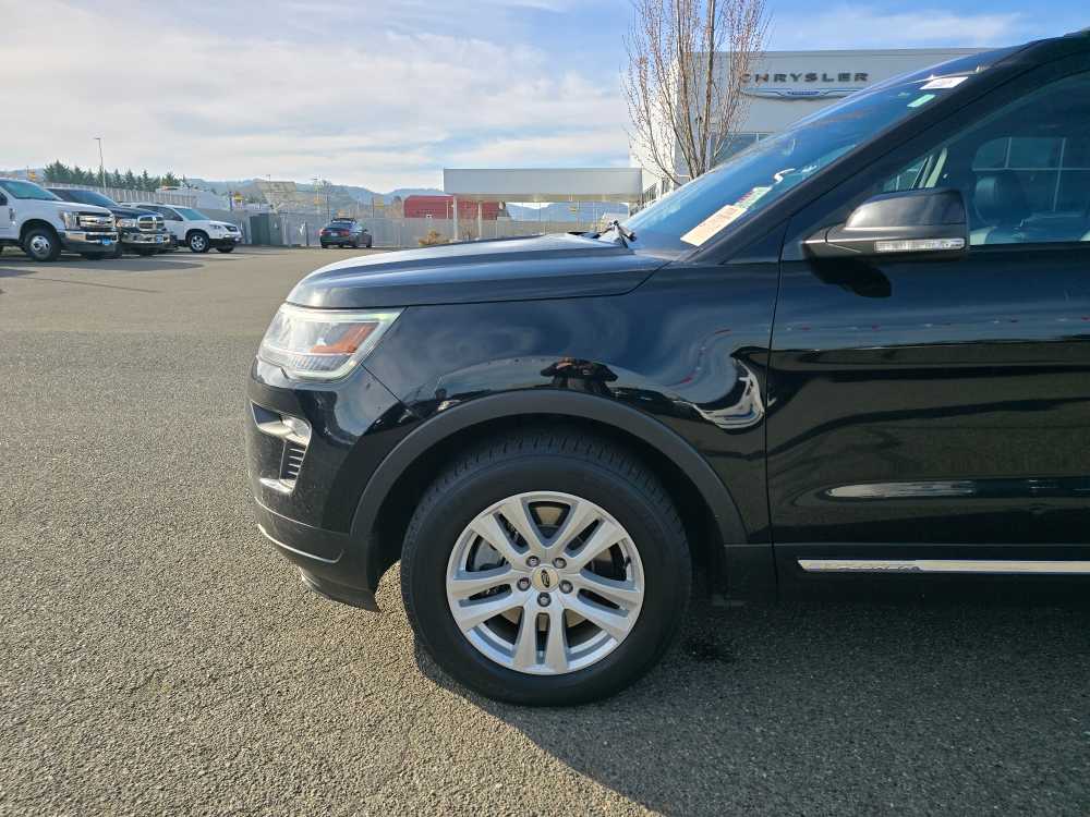 Thumbnail: 2018 Ford Explorer - 6