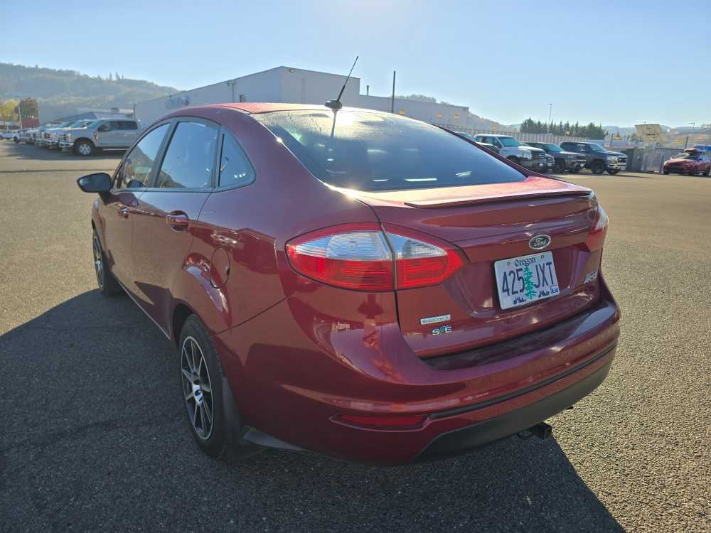 Used 2016 Ford Fiesta SE with VIN 3FADP4BE1GM174444 for sale in Roseburg, OR