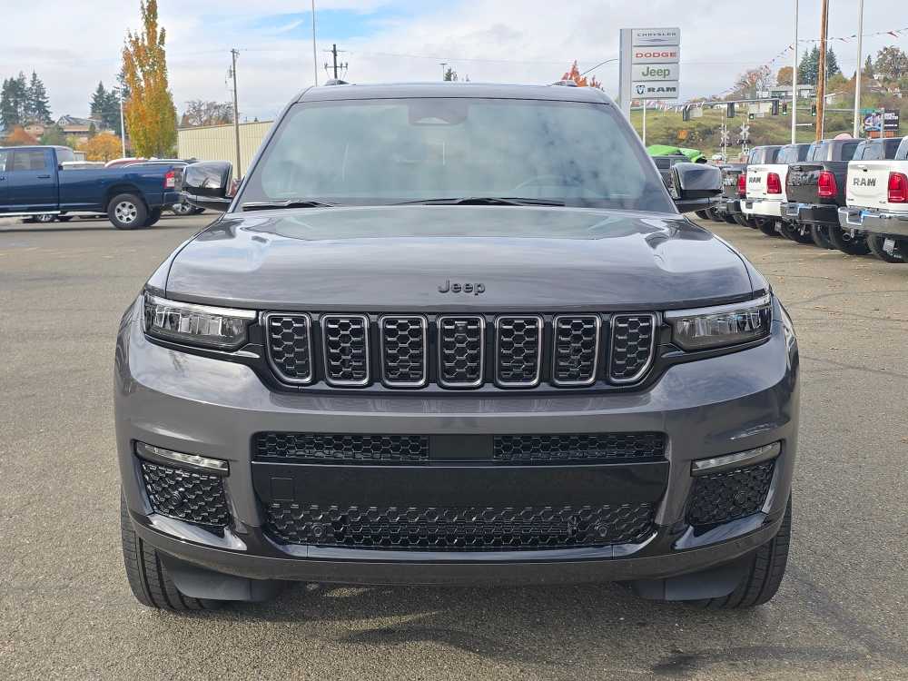 Thumbnail: 2025 Jeep Grand Cherokee L - 22