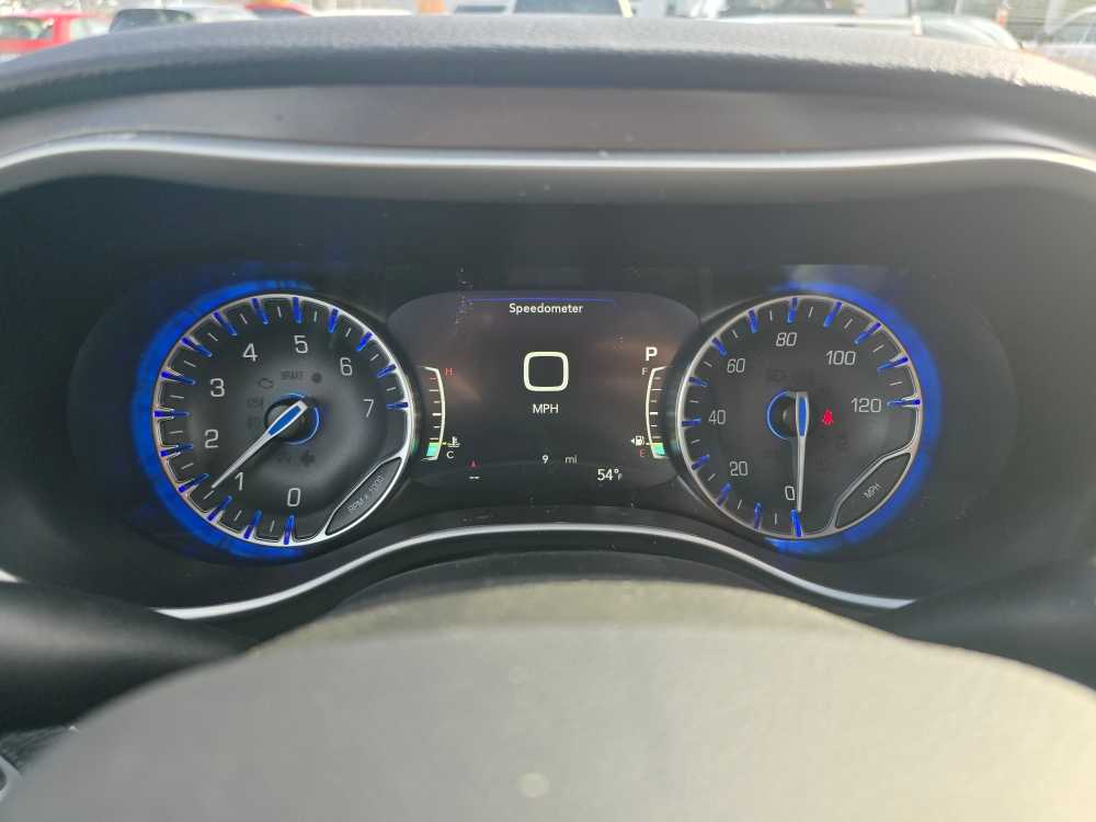 Thumbnail: 2026 Chrysler Pacifica - 21