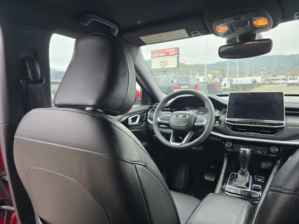 Thumbnail: 2023 Jeep Compass - 10