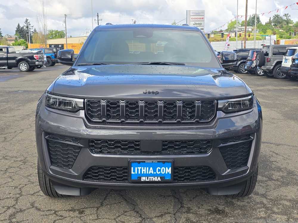 Thumbnail: 2026 Jeep Grand Cherokee - 8