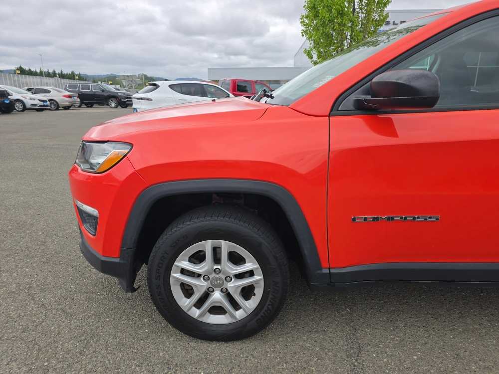 Thumbnail: 2018 Jeep Compass - 19