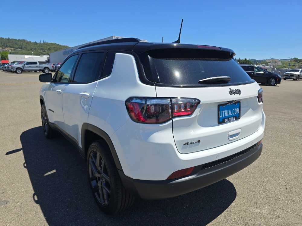 Thumbnail: 2026 Jeep Compass - 3