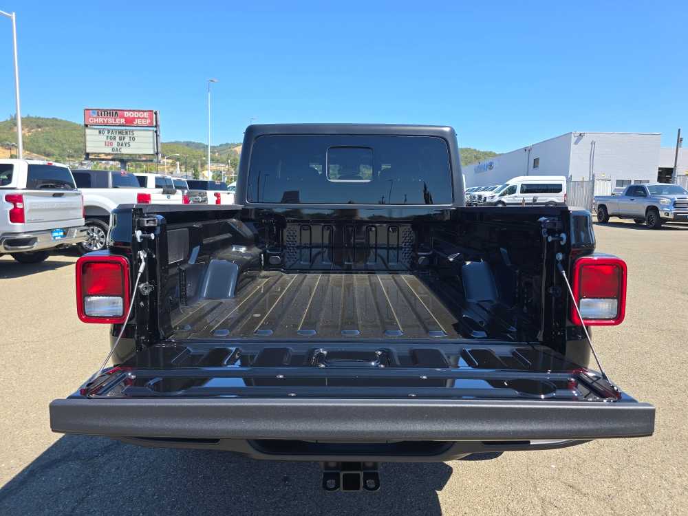 Thumbnail: 2025 Jeep Gladiator - 19