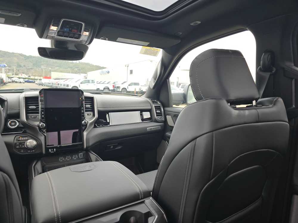 Thumbnail: 2026 RAM 1500 - 14