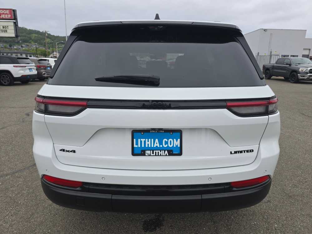 Thumbnail: 2024 Jeep Grand Cherokee - 4
