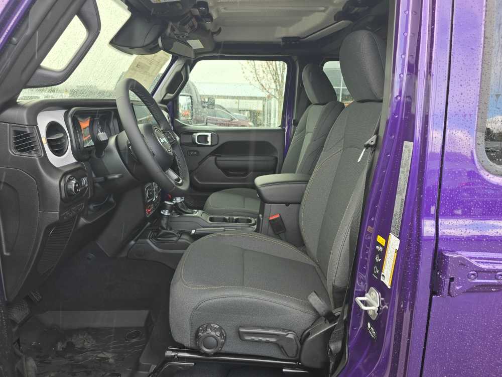 Thumbnail: 2026 Jeep Gladiator - 9