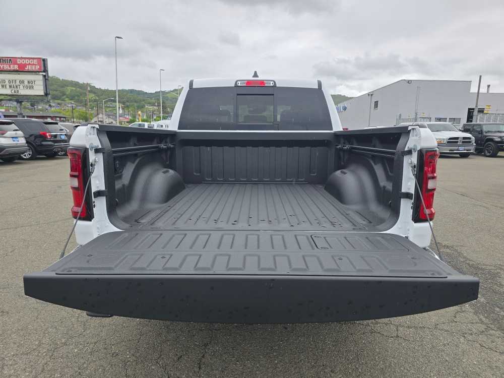 Thumbnail: 2026 RAM 1500 - 19
