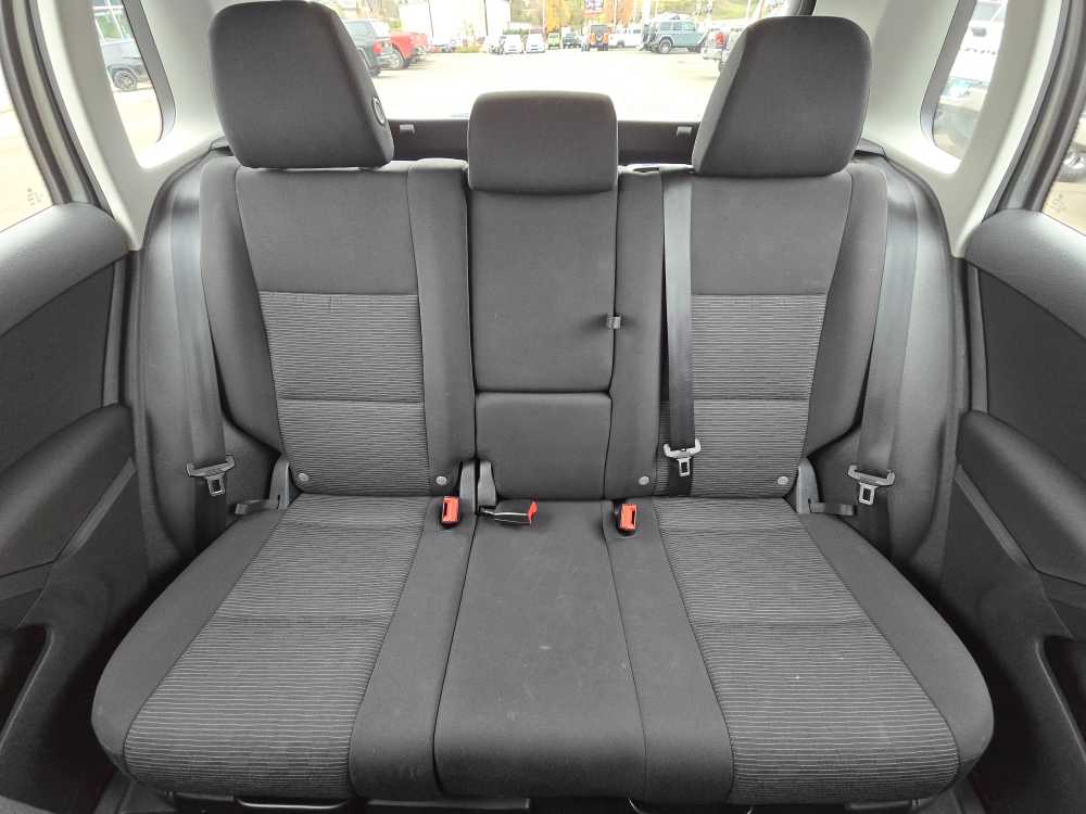 Thumbnail: 2017 Volkswagen Tiguan - 18