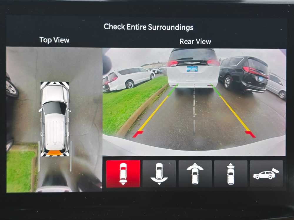 Thumbnail: 2022 Jeep Grand Cherokee - 19