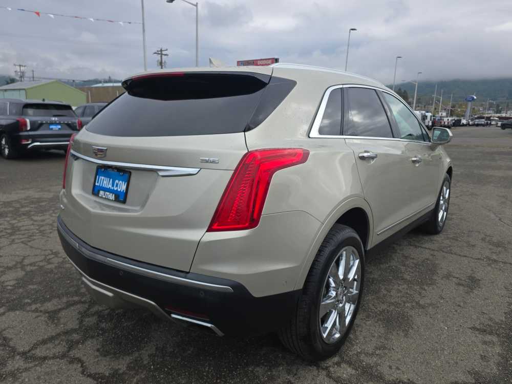 Thumbnail: 2017 Cadillac XT5 - 5