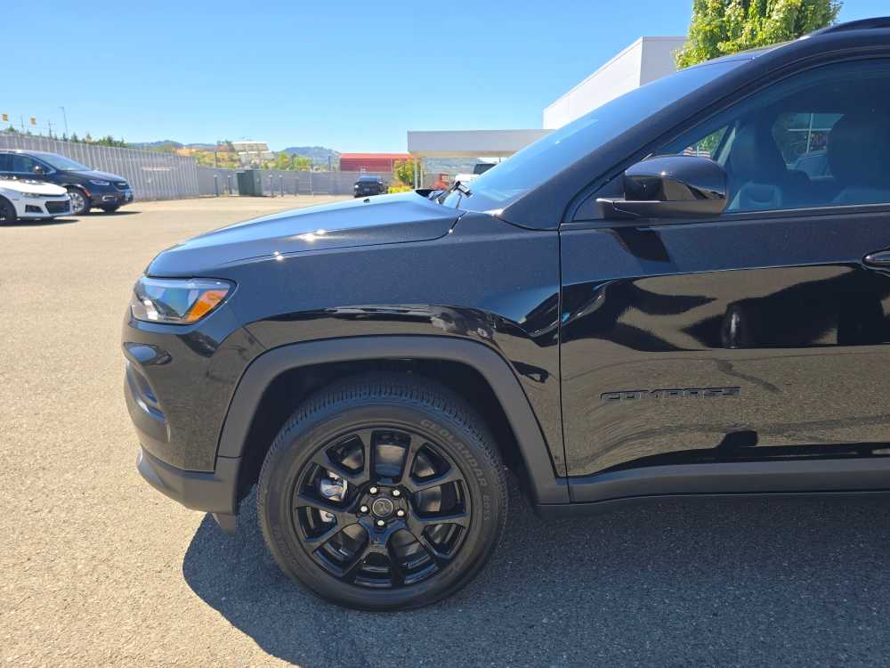 Thumbnail: 2026 Jeep Compass - 18