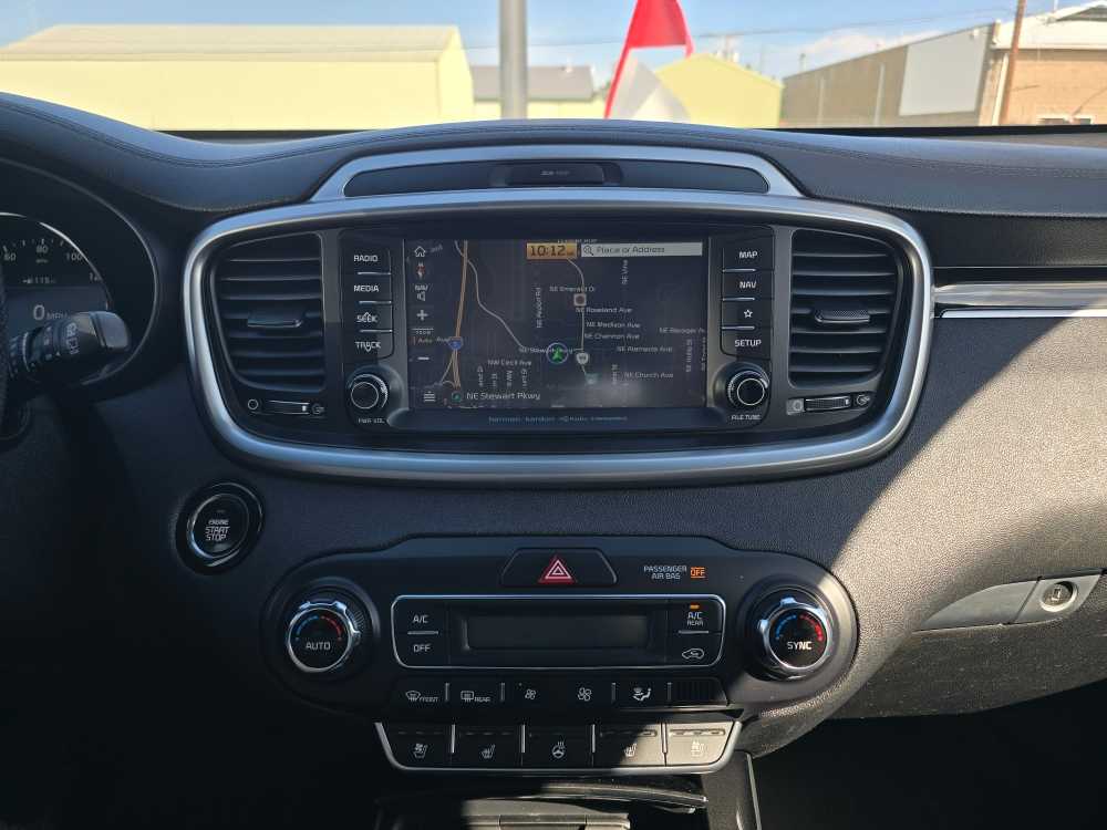 Thumbnail: 2019 Kia Sorento - 12