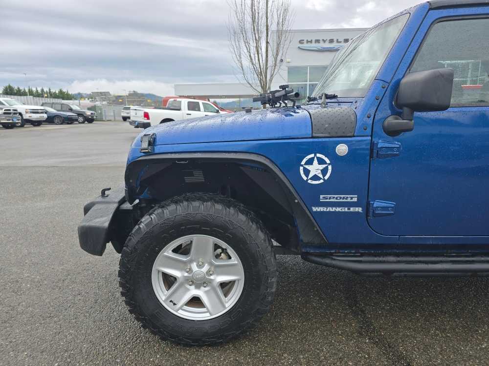 Thumbnail: 2010 Jeep Wrangler - 18