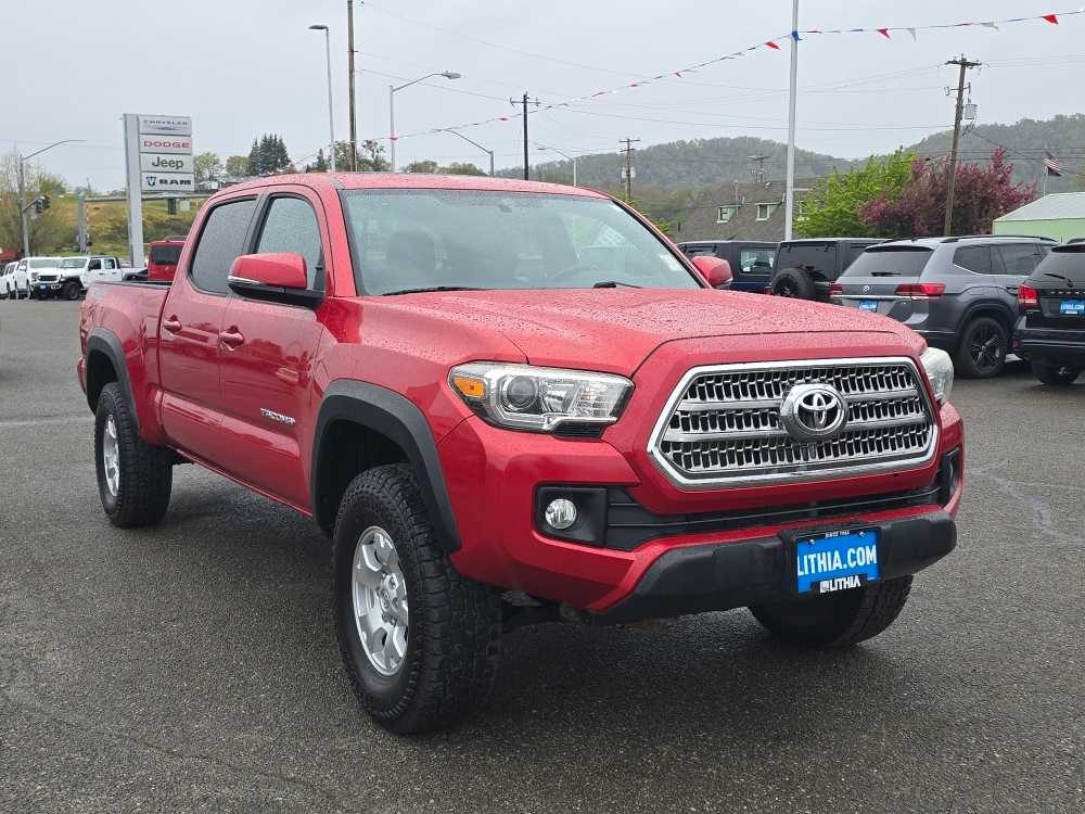 Thumbnail: 2016 Toyota Tacoma - 7