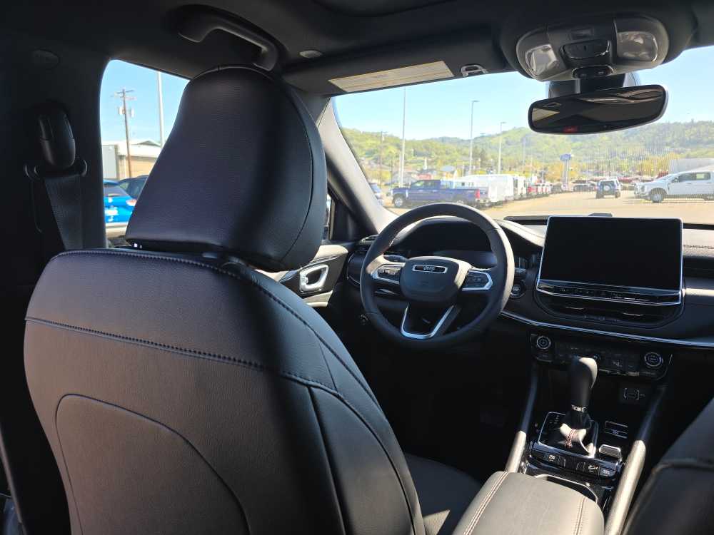 Thumbnail: 2026 Jeep Compass - 10
