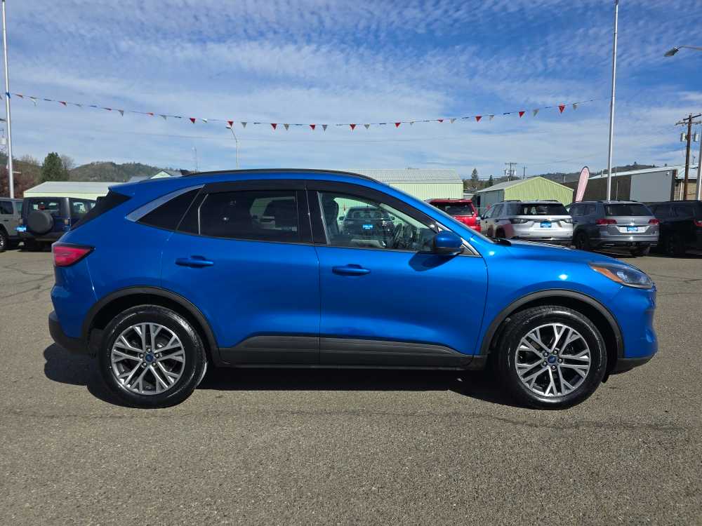 Thumbnail: 2021 Ford Escape - 6