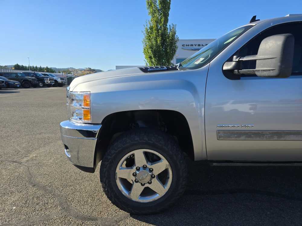Thumbnail: 2011 Chevrolet Silverado 2500 - 6