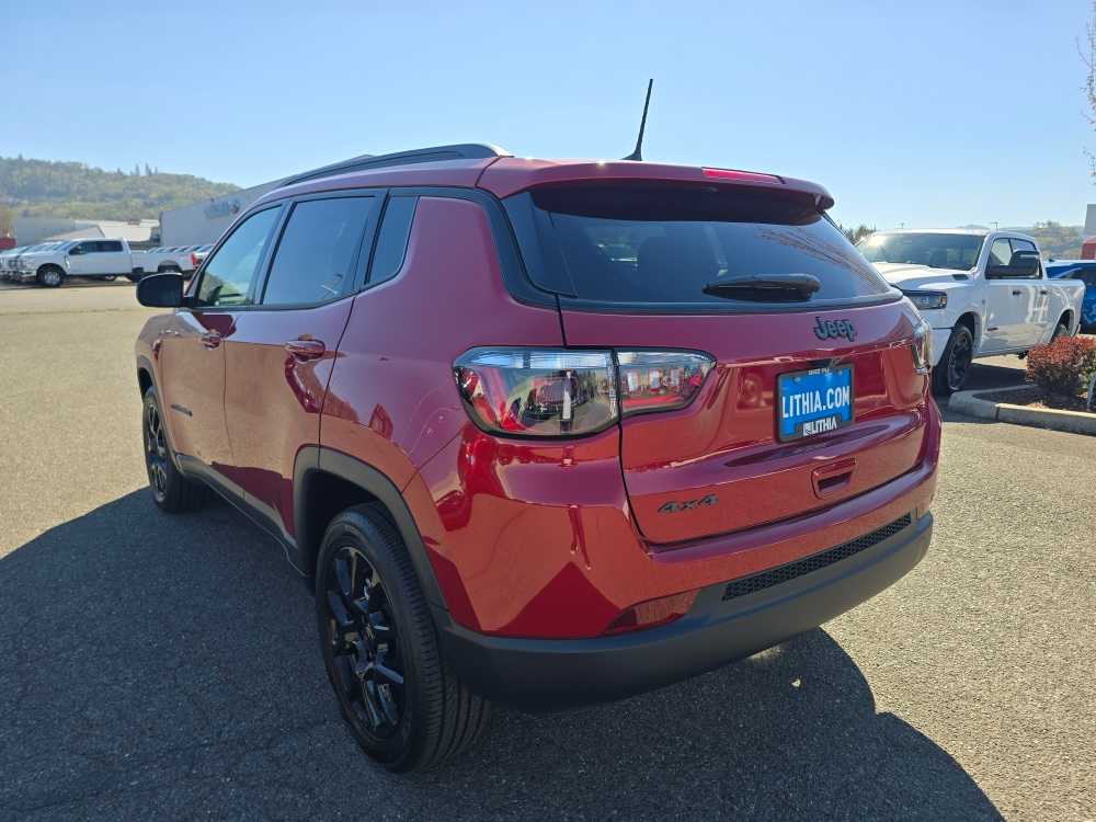 Thumbnail: 2026 Jeep Compass - 3