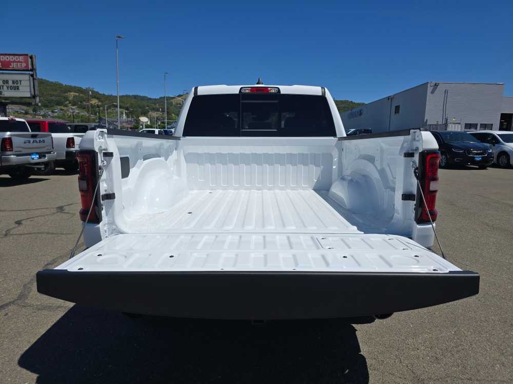 Thumbnail: 2026 RAM 1500 - 19