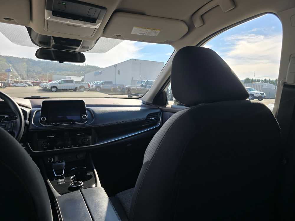 Thumbnail: 2023 Nissan Rogue - 14