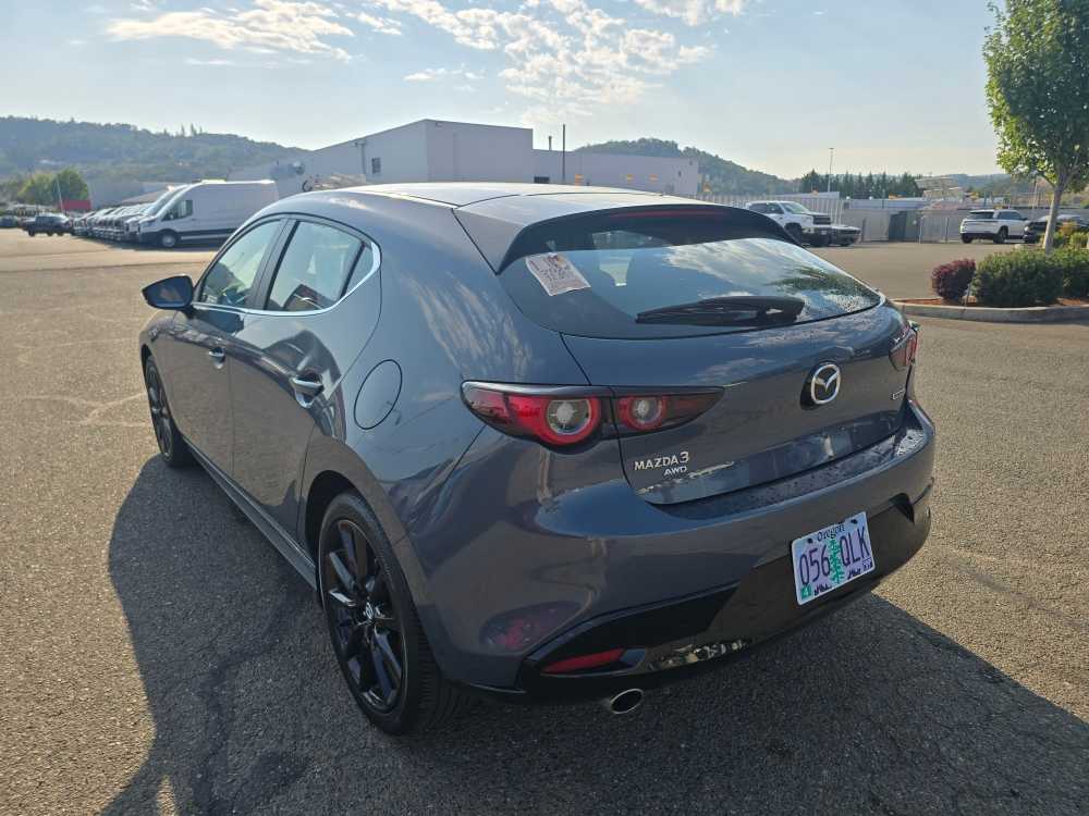 2024 Mazda Mazda3 2.5 s Carbon Hatchback photo 2