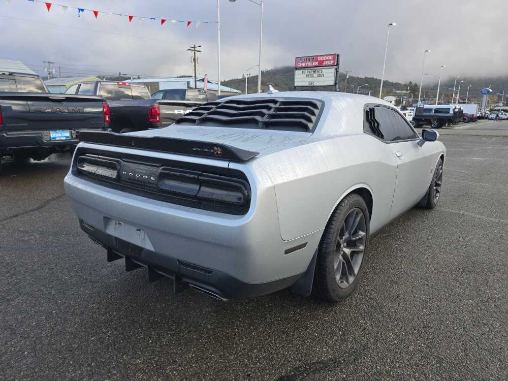 Thumbnail: 2021 Dodge Challenger - 3