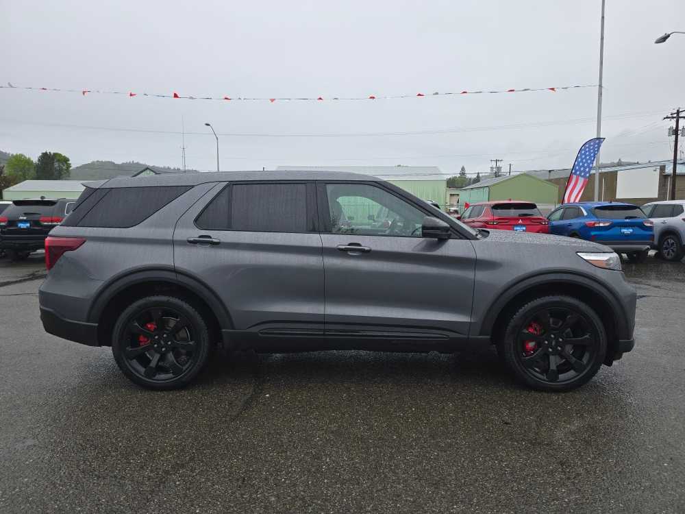 Thumbnail: 2021 Ford Explorer - 6