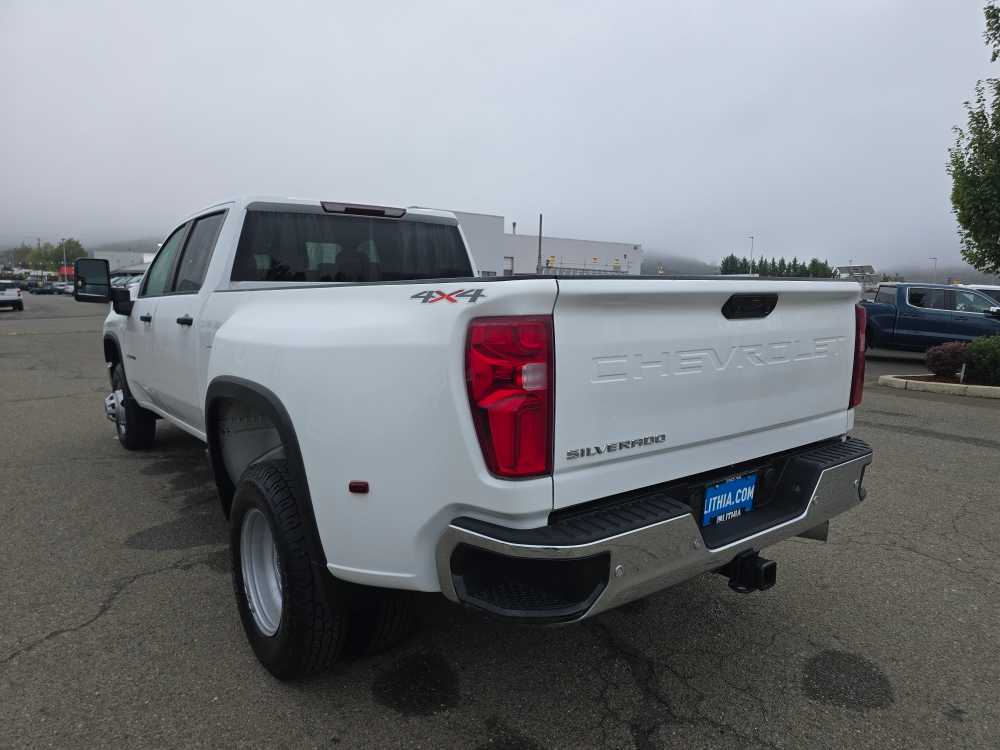 2021 Chevrolet Silverado 3500HD Work Truck photo 3