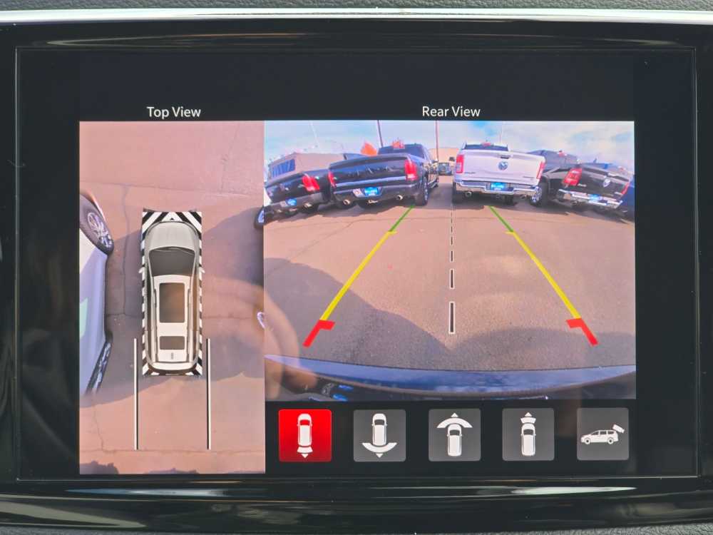 Thumbnail: 2026 Chrysler Pacifica - 20