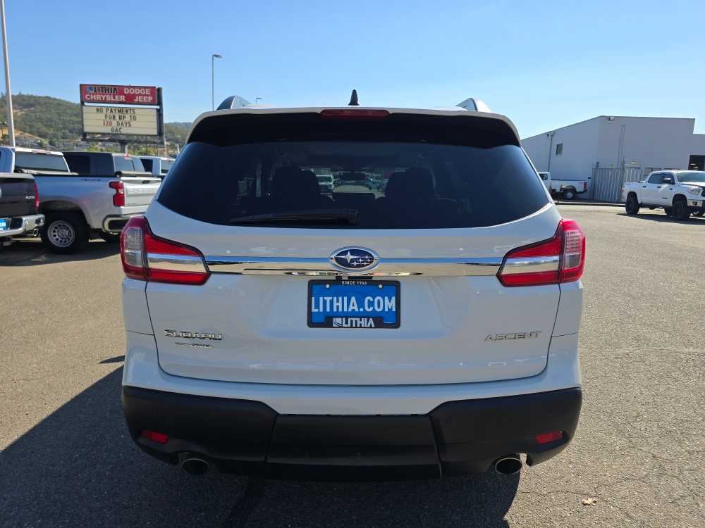 2022 Subaru Ascent Touring photo 4