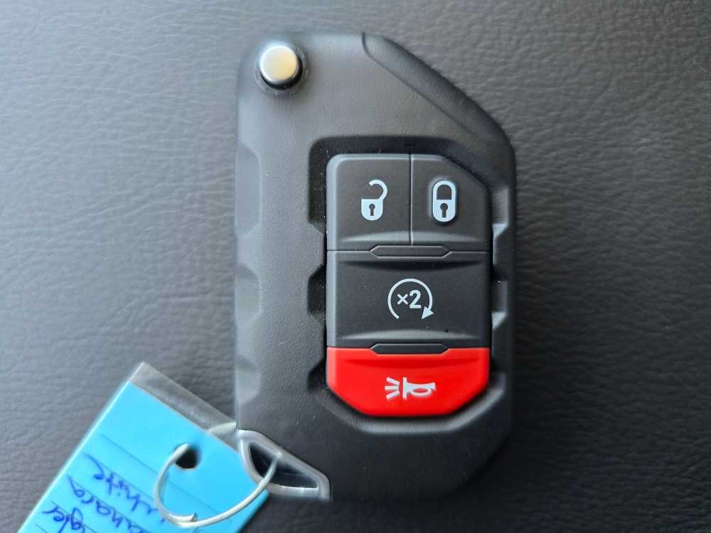 Thumbnail: 2025 Jeep Wrangler - 21