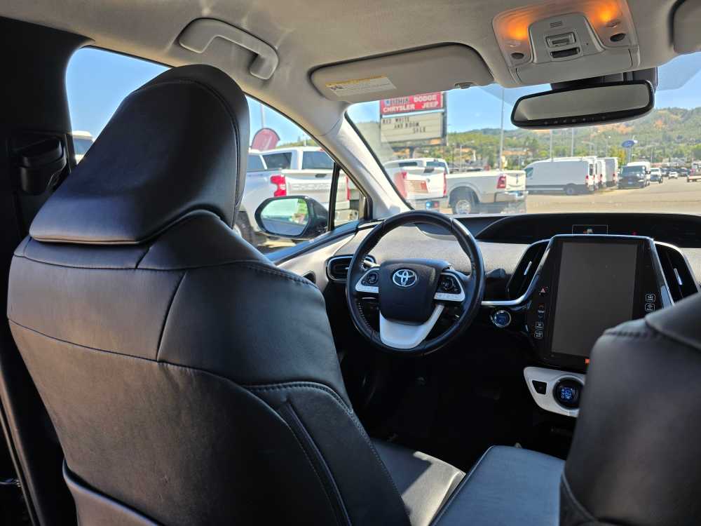 Thumbnail: 2018 Toyota Prius Prime - 10