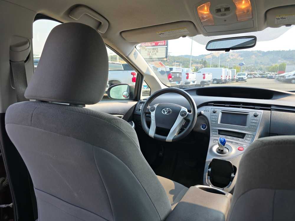 Thumbnail: 2014 Toyota Prius - 11