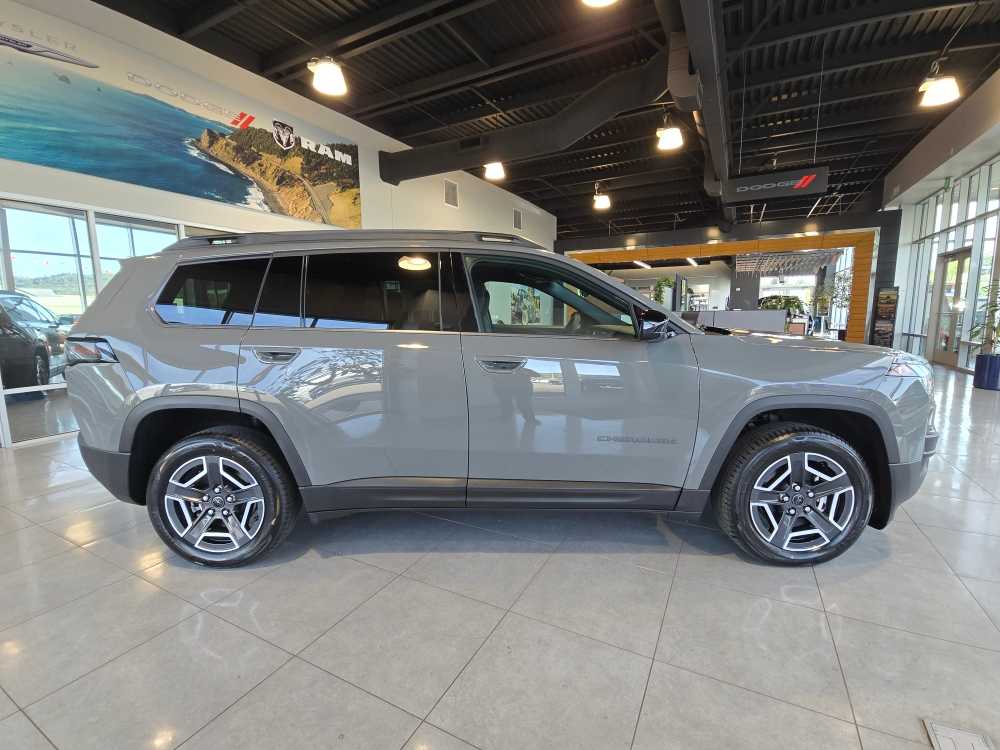 Thumbnail: 2026 Jeep Cherokee - 6