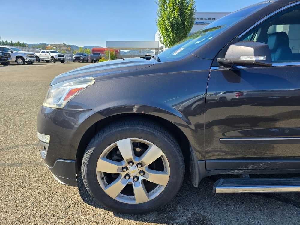 Thumbnail: 2015 Chevrolet Traverse - 6