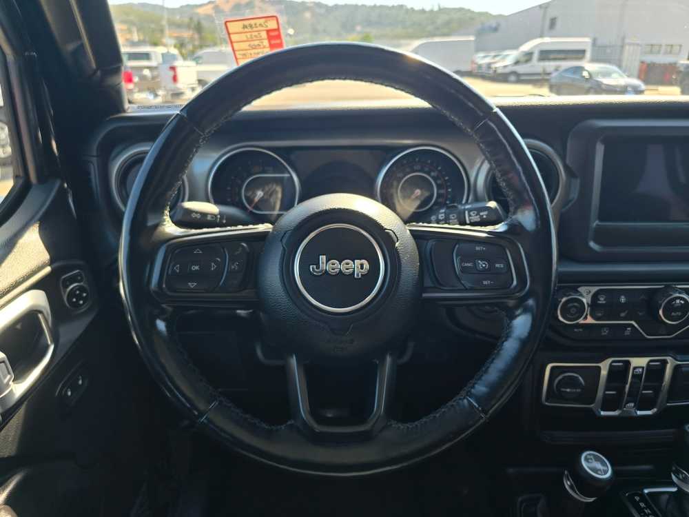 Thumbnail: 2021 Jeep Wrangler - 11