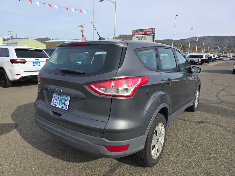 2016 Ford Escape S photo 3