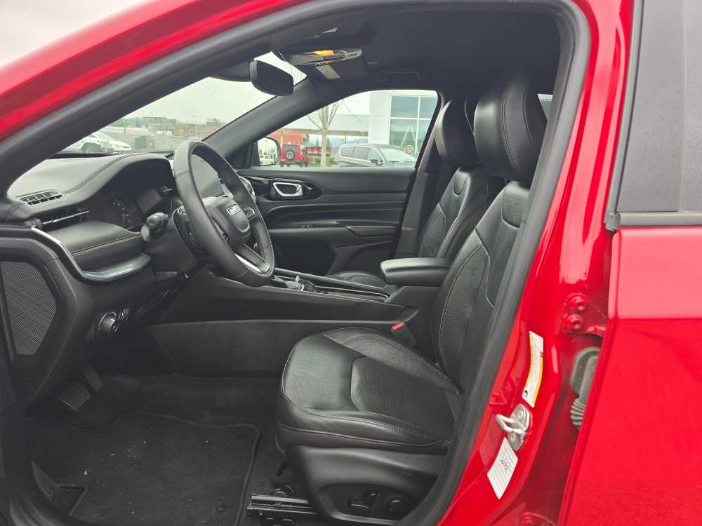 Thumbnail: 2023 Jeep Compass - 9