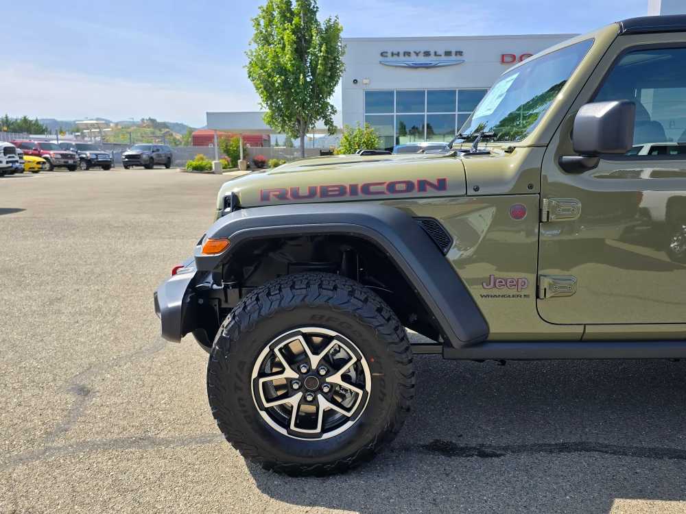 Thumbnail: 2025 Jeep Wrangler - 18